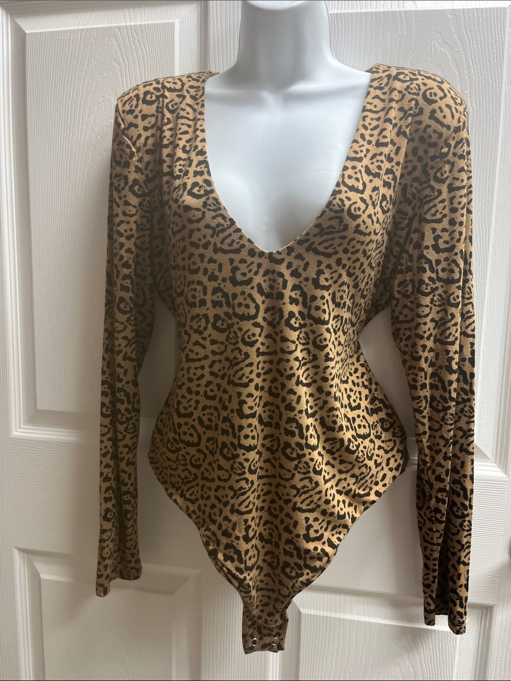 Good American V-Neck Bodysuit Cheetah Print Large
